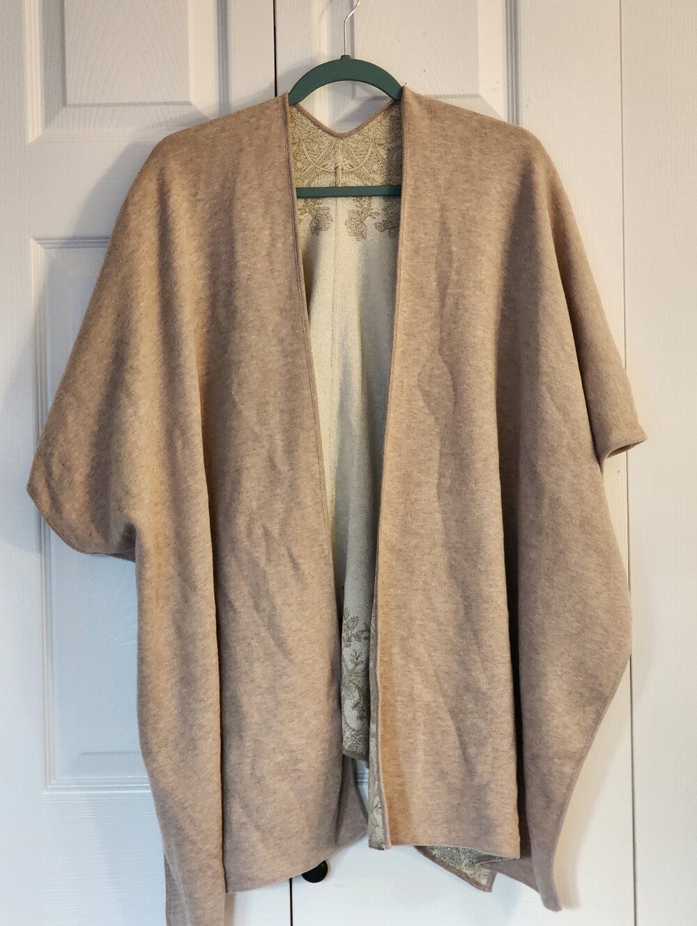 Chico's Reversible Knit Poncho Tan Cream Gold Size S/M but OSFM - Picture 11 of 13